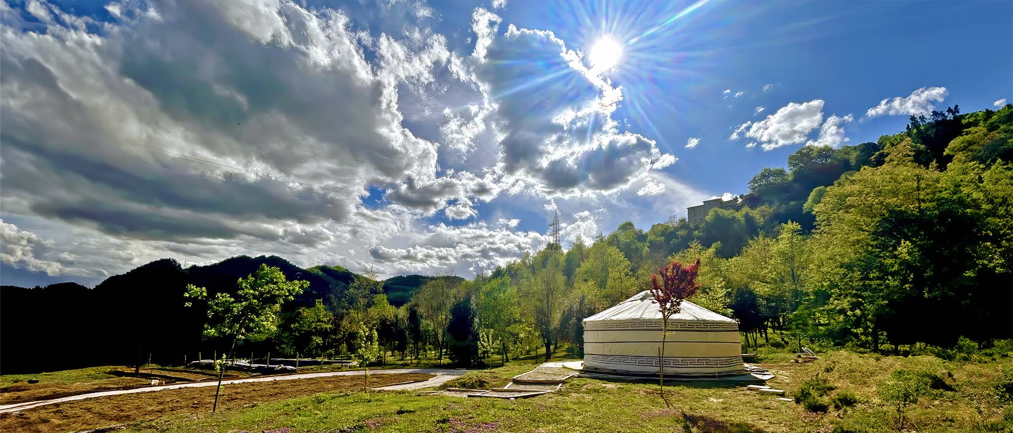 glamping nelle marche, yurta marche, dormire in yurta,